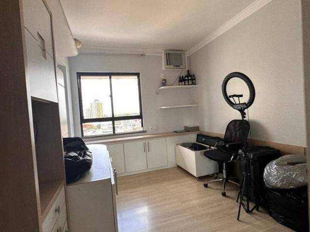 APARTAMENTO para Compra em Feira de Santana - 4