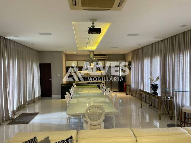 APARTAMENTO para Compra em Feira de Santana - 2