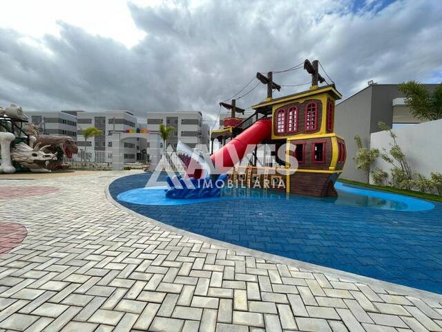 APARTAMENTO para Compra em Feira de Santana - 4