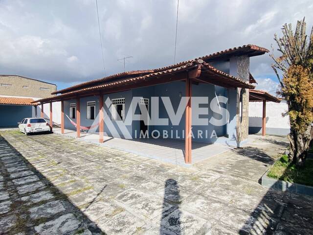 CASA para Compra em Feira de Santana - 2