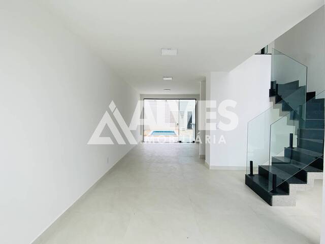 CASA para Compra em Feira de Santana - 3