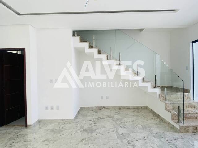 CASA para Compra em Feira de Santana - 4