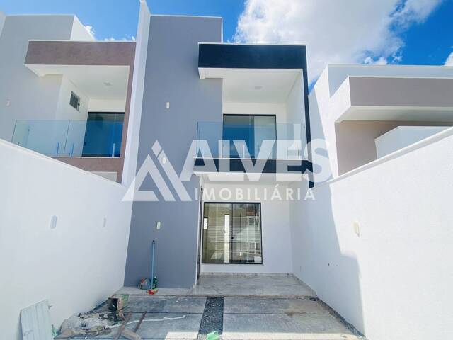 CASA para Compra em Feira de Santana - 2