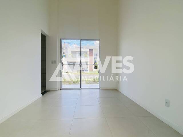 CASA EM CONDOMÍNIO para Compra em Feira de Santana - 5