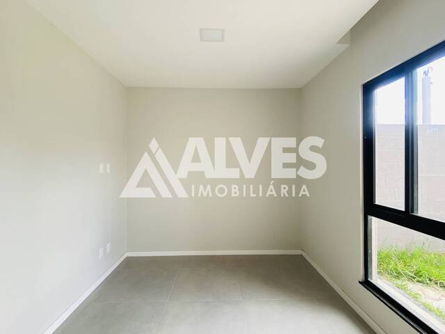 CASA para Compra em Feira de Santana - 4