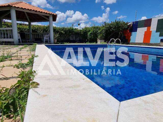 CASA para Compra em Feira de Santana - 2