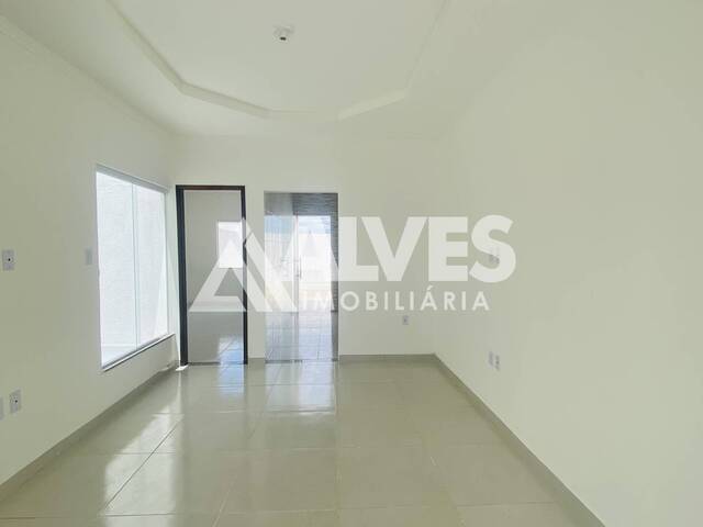 CASA para Compra em Feira de Santana - 3