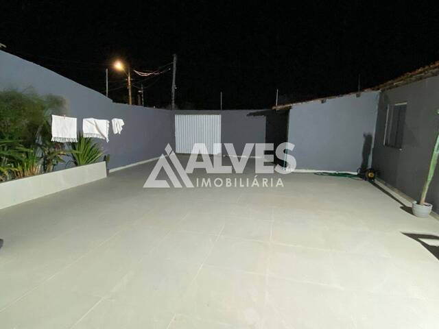 CASA para Compra em Feira de Santana - 3