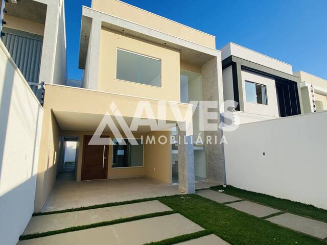 CASA para Compra em Feira de Santana - 3