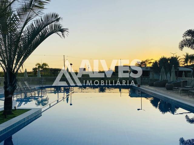 CASA EM CONDOMÍNIO para Compra em Feira de Santana - 3