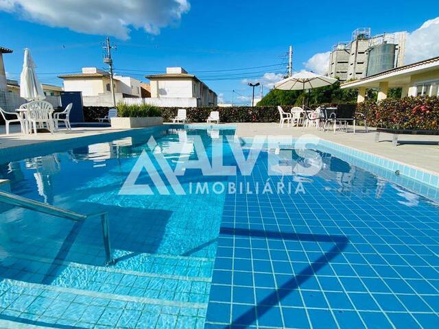 CASA EM CONDOMÍNIO para Compra em Feira de Santana - 2