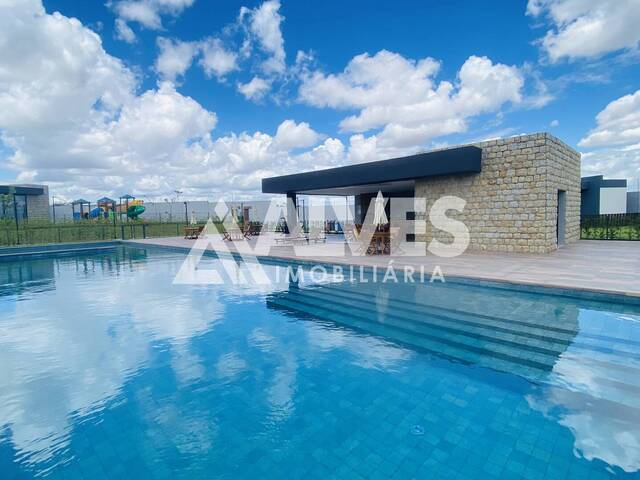 CASA EM CONDOMÍNIO para Compra em Feira de Santana - 3