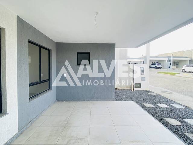 CASA EM CONDOMÍNIO para Compra em Feira de Santana - 3