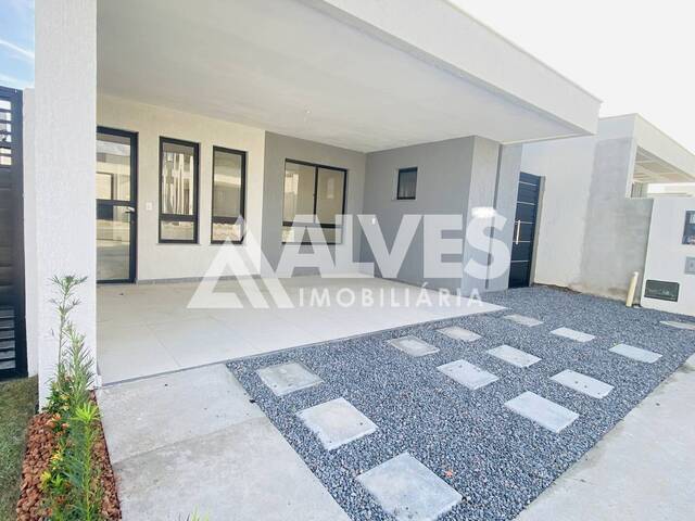 CASA EM CONDOMÍNIO para Compra em Feira de Santana - 2