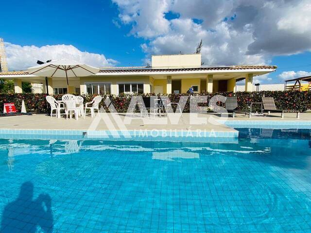 CASA EM CONDOMÍNIO para Compra em Feira de Santana - 2