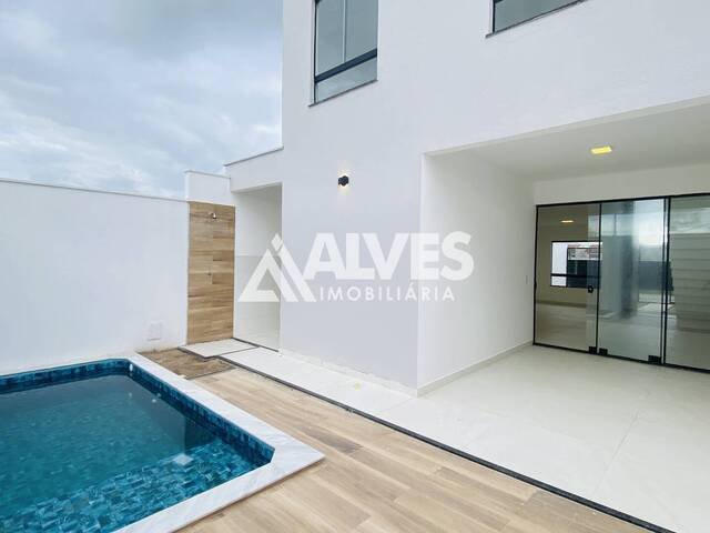 #6621 - CASA para Compra em Feira de Santana - BA - 2