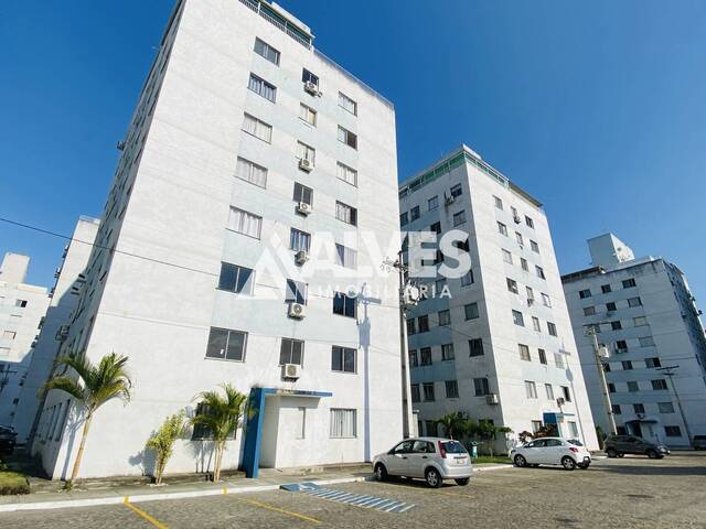 #6649 - APARTAMENTO para Aluguel em Feira de Santana - BA