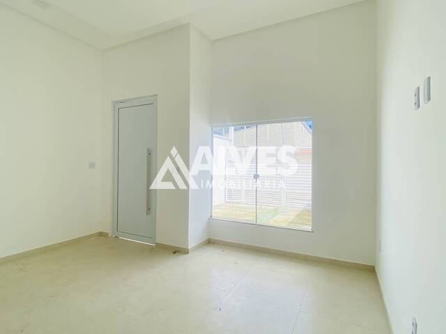 CASA para Compra em Feira de Santana - 5