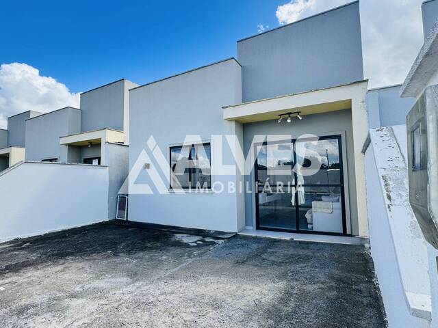 #6868 - CASA EM CONDOMÍNIO para Compra em Feira de Santana - BA