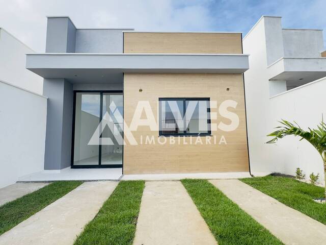 #6905 - CASA para Compra em Feira de Santana - BA