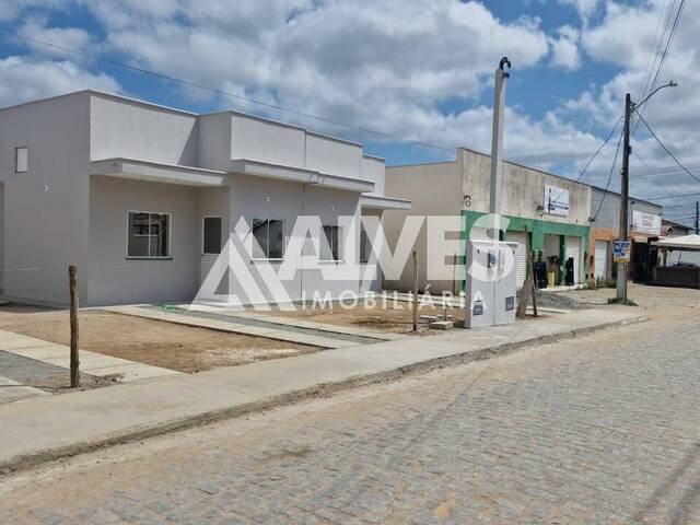 #6917 - CASA para Compra em Feira de Santana - BA