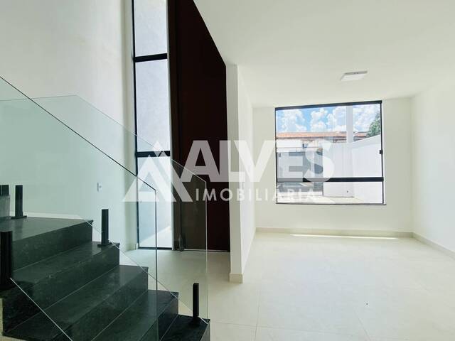 CASA para Compra em Feira de Santana - 5