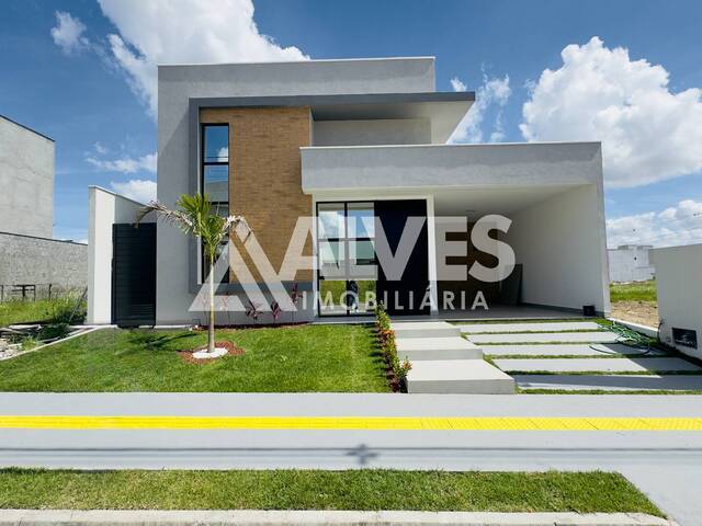 CASA EM CONDOMÍNIO para Compra em Feira de Santana - 2