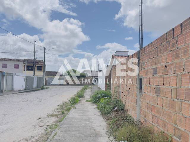 ÁREA-TERRENO-LOTE para Compra em Feira de Santana - 4