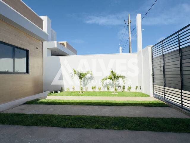 CASA para Compra em Feira de Santana - 2