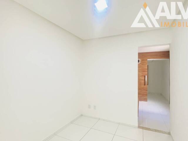 CASA EM CONDOMÍNIO para Compra em Feira de Santana - 5