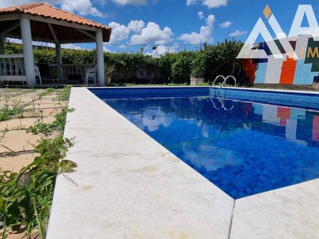 CASA para Compra em Feira de Santana - 2