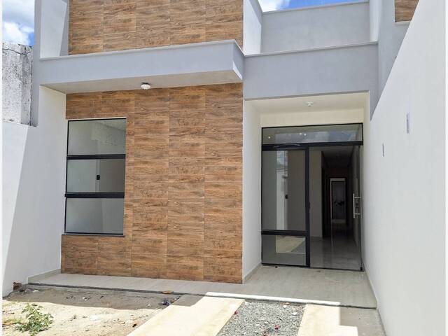 #7110 - CASA para Compra em Feira de Santana - BA