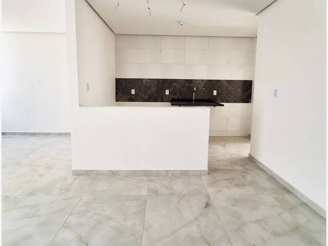 CASA para Compra em Feira de Santana - 5