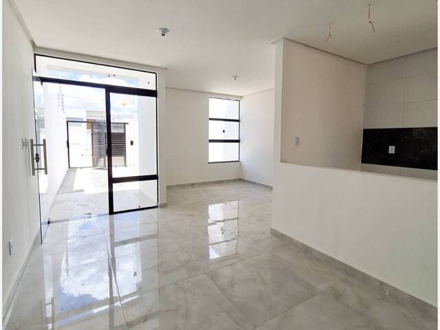 CASA para Compra em Feira de Santana - 4