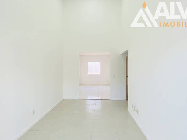 CASA EM CONDOMÍNIO para Aluguel em Feira de Santana - 4