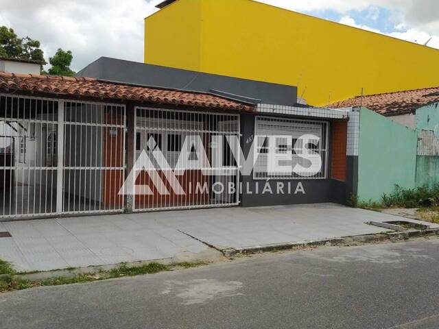 CASA para Compra em Feira de Santana - 2