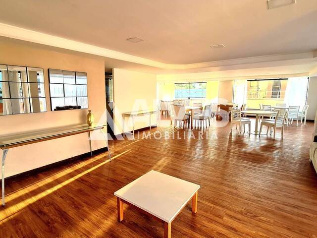 APARTAMENTO para Compra em Feira de Santana - 3