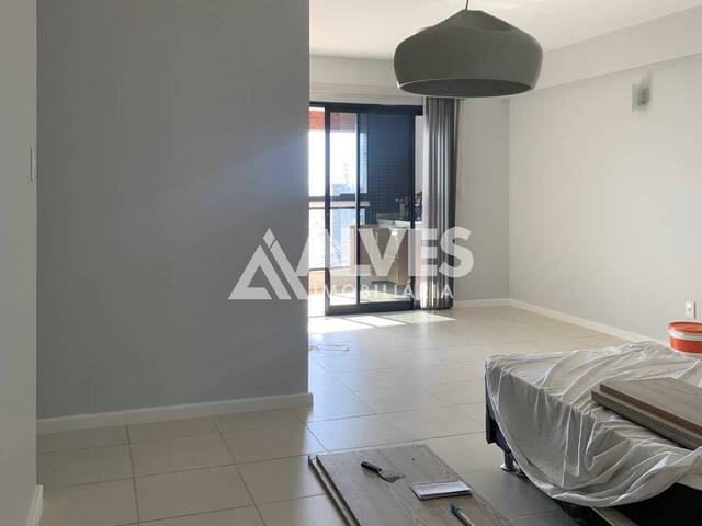 APARTAMENTO para Compra em Feira de Santana - 3