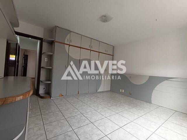 CASA para Compra em Feira de Santana - 3