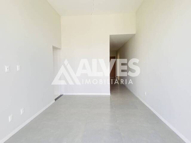 CASA para Compra em Feira de Santana - 3