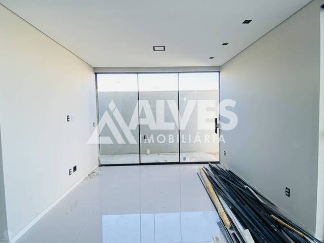 CASA EM CONDOMÍNIO para Compra em Feira de Santana - 3