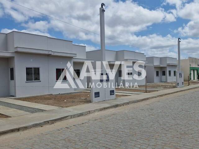 CASA para Compra em Feira de Santana - 2