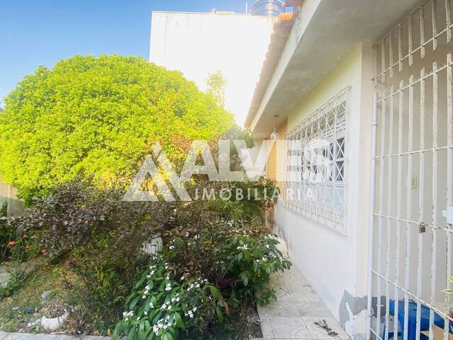 CASA para Compra em Feira de Santana - 3