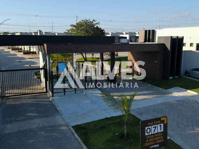 CASA EM CONDOMÍNIO para Compra em Feira de Santana - 2