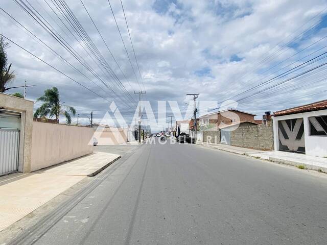 CASA para Compra em Feira de Santana - 3