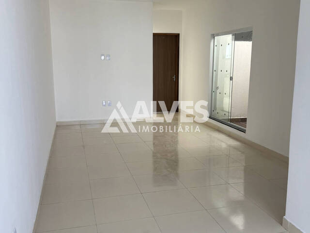 CASA para Compra em Feira de Santana - 3