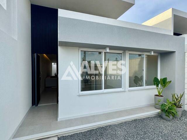 CASA para Compra em Feira de Santana - 2