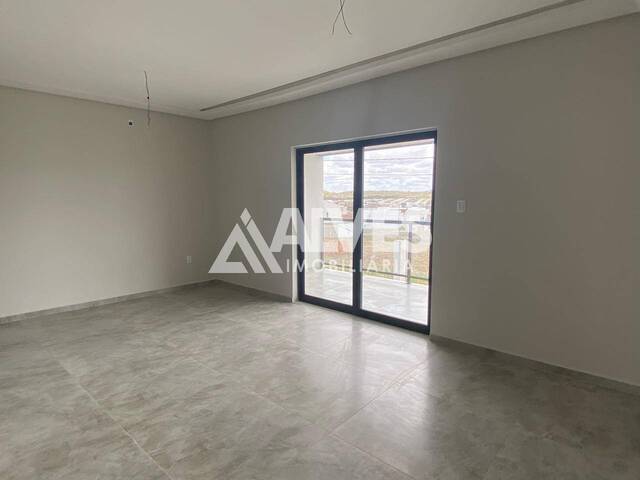 CASA EM CONDOMÍNIO para Compra em Feira de Santana - 3