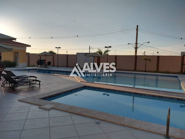 APARTAMENTO para Compra em Feira de Santana - 4