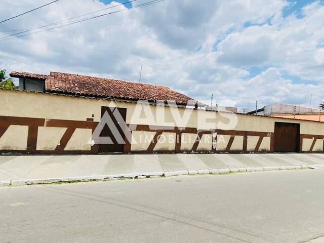CASA para Compra em Feira de Santana - 3